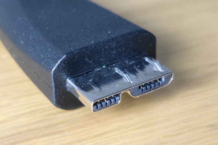 USB 3.2 とは何か、USB 3.1 との違い