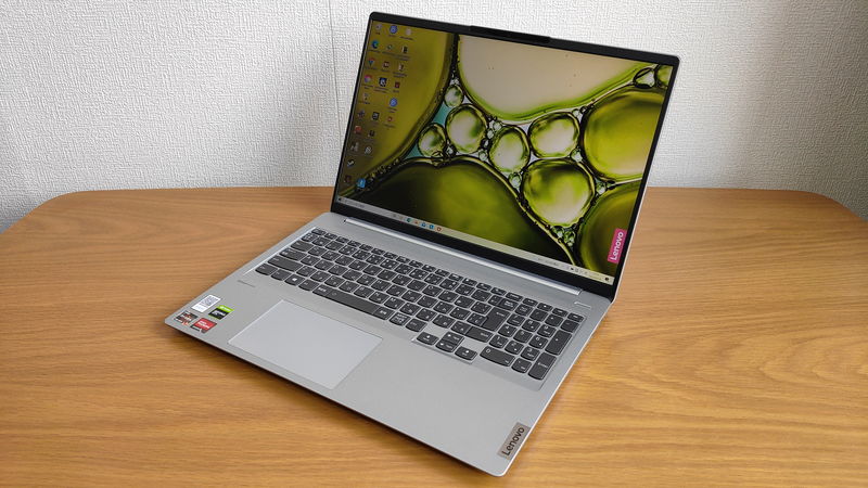 在庫在庫あ Lenovo ノートパソコン IdeaPad Slim 550i：Core i7搭載