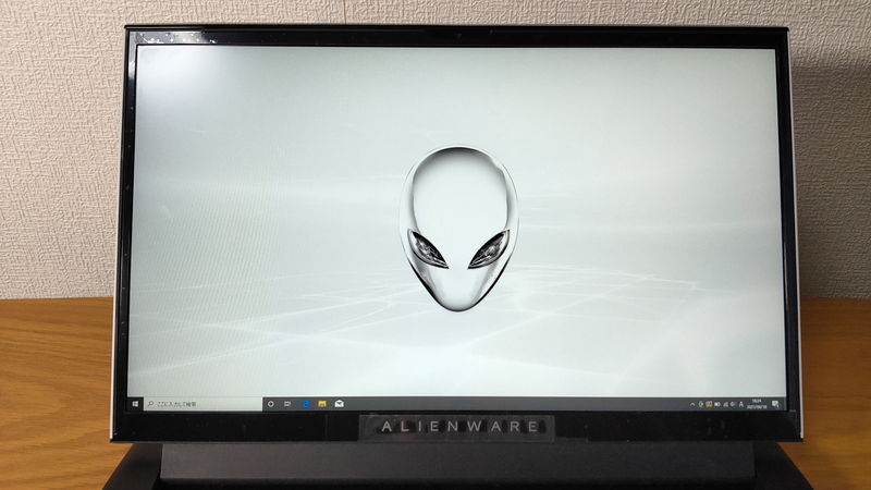 Alienware m15 R3のデスクトップ画像