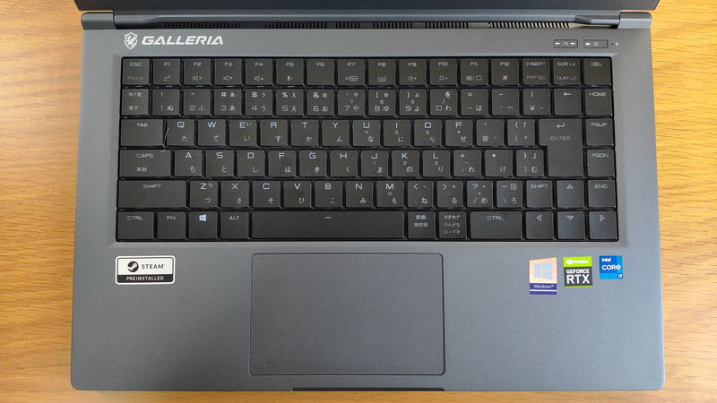 GALLERIA UL7C-R36のキーボードとタッチパッド