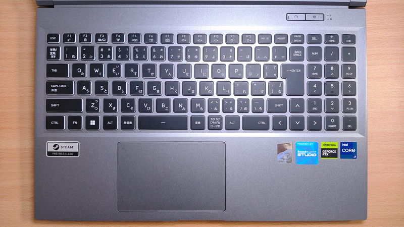 GALLERIA XL7C-R45のキーボードとタッチパッド