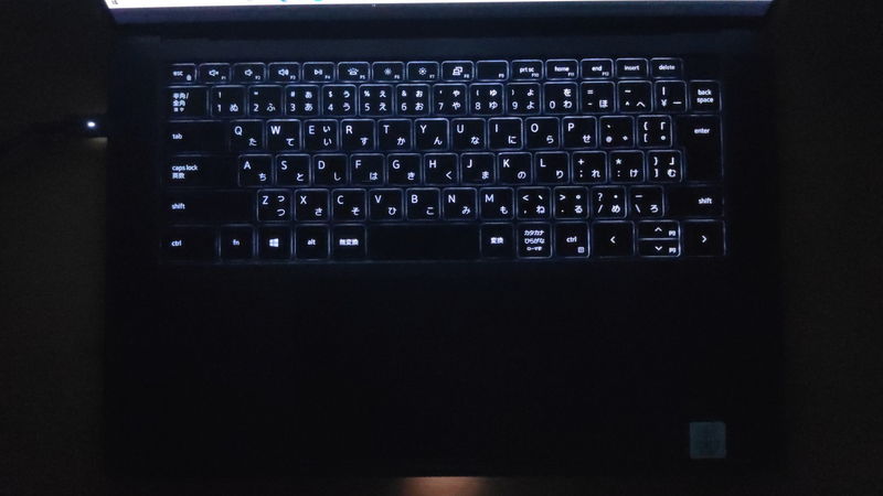 XPS 15（9500）のキーボードのLED